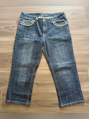 Suko brand denim Capris